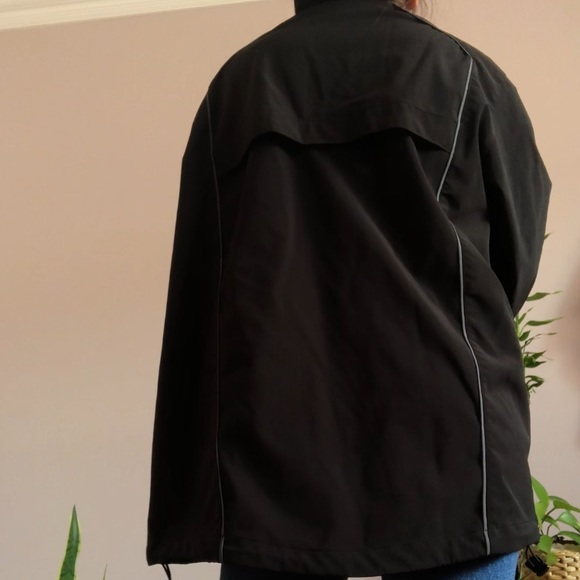 Casa Loma Toronto Windbreaker - Picture 3 of 3